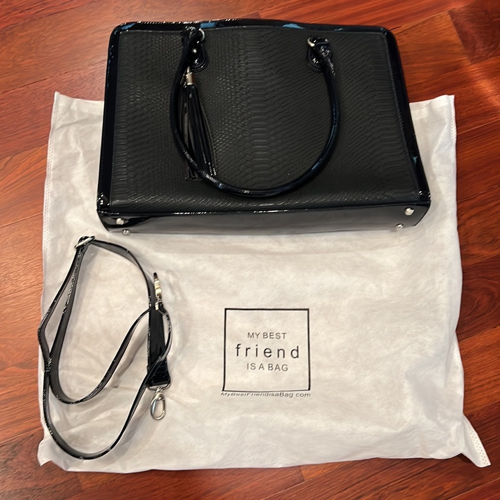 Women’s 17”  Laptop Briefbag in Beautiful Navy